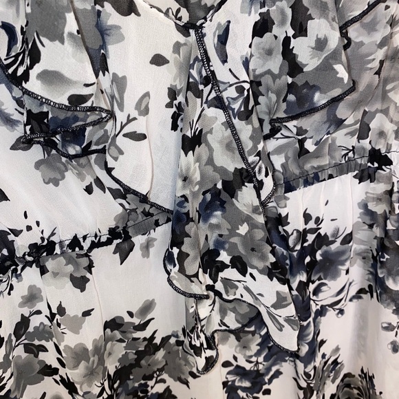 Wrapper Top - Picture 3 of 4